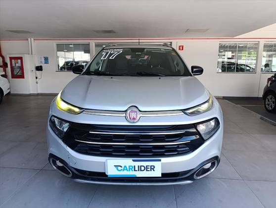 FIAT TORO 2.0 16V TURBO DIESEL VOLCANO 4WD AT9 FIAT TORO 2.0 16V TURBO DIESEL VOLCANO 4WD AT9